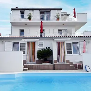  Apartament Mihovilovic - 50 M From